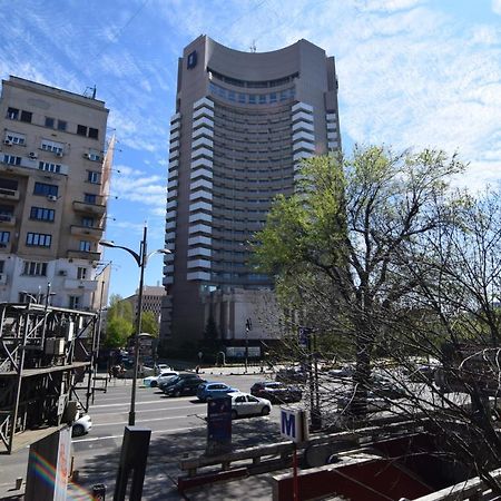 Beautiful Apartment In Old City Bukarest Exteriör bild
